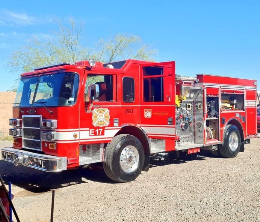 Moviliza a bomberos derrame en escuela