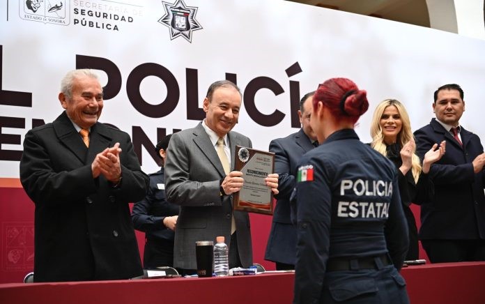 Gobernador Durazo posiciona a Sonora en el top 10
nacional de avance en certificación policial