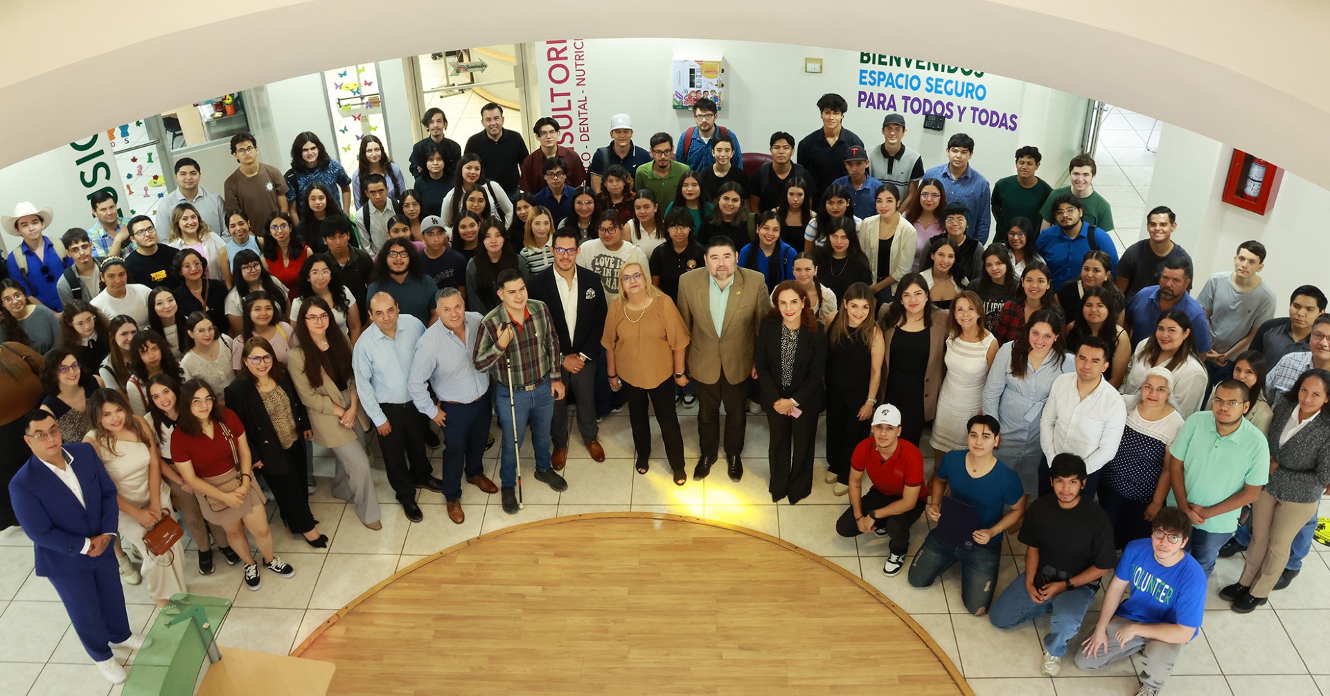 Refrendan Unison y Fundación BBVA compromiso con el
programa Chavos que inspiran